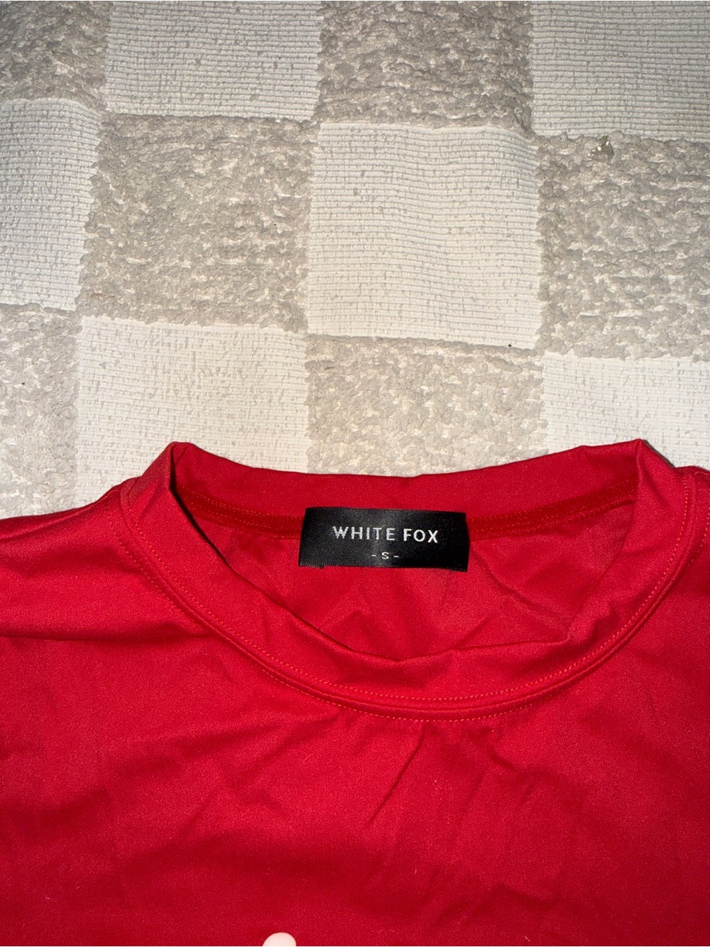 NWOT red "Era 8" baby tee by White Fox Boutique size small - Picture 3 of 4